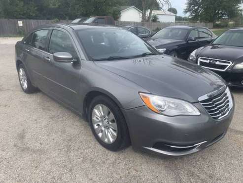 2013 Chrysler 200 LX - cars & trucks - by dealer - vehicle... for sale in Galloway, OH