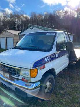 2004 Ford E450 with Flatbed - cars & trucks - by dealer - vehicle... for sale in Greeneville , TN