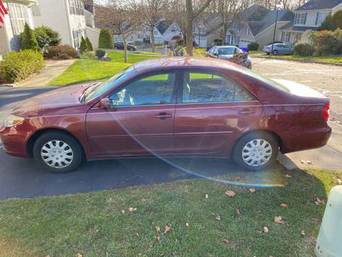 2004 Toyota Camry LE - cars & trucks - by owner - vehicle automotive... for sale in Milford, CT