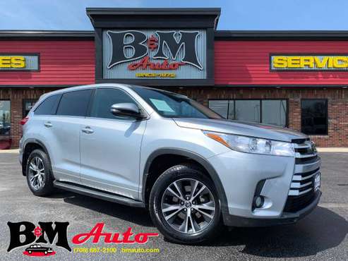 2017 Toyota Highlander LE Plus AWD - Like new! - - by for sale in Oak Forest, IL