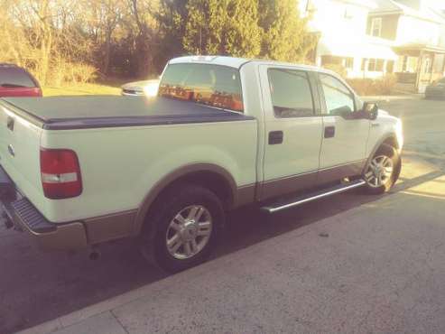 2004 Ford F150 Lariat Supercrew Cab 5 4l Triton V8 for sale in Lewistown, PA