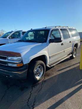2005 Chevy Suburban - cars & trucks - by owner - vehicle automotive... for sale in Albany, OR