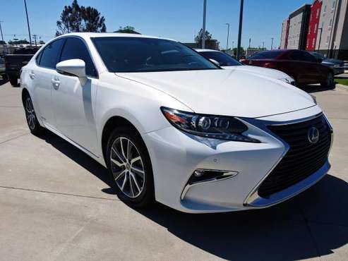 2017 LEXUS ES 300H LEATHER ! LOW MILES ! - - by dealer for sale in Ardmore, OK