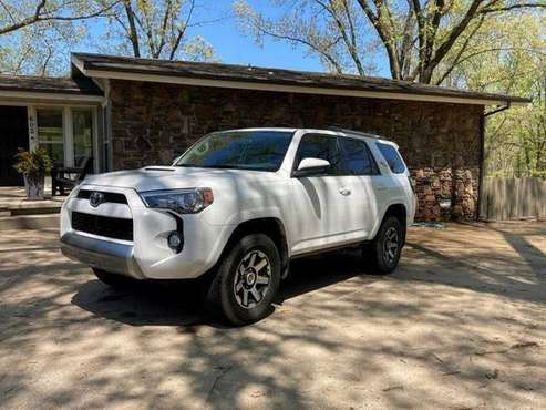 2017 TOYOTA 4RUNNER TRD OFF ROAD 4WD - - by dealer for sale in Owasso, OK