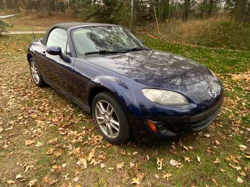 2011 Mazda MX5 - cars & trucks - by owner - vehicle automotive sale for sale in West Olive, MI