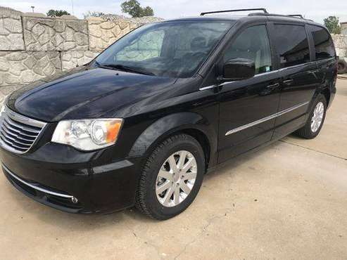 2016 Chrysler Town Country Touring WE SPECIALIZE IN TRUCKS! for sale in Broken Arrow, OK