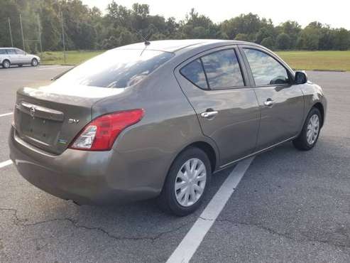 2012 Nissan Versa SV *** 109K **** Automatic - cars & trucks - by... for sale in Hyattsville, District Of Columbia