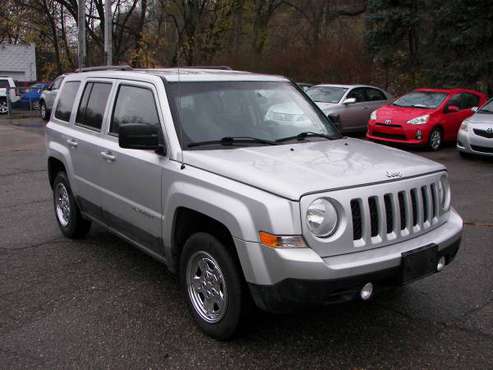 2011 JEEP PATRIOT 4WD - cars & trucks - by dealer - vehicle... for sale in Pittsburgh, PA