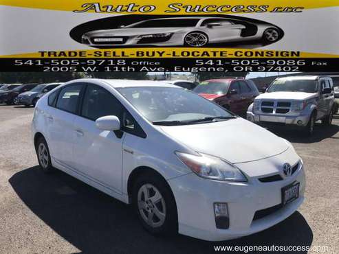 2011 TOYOTA PRIUS RUNS GREAT SUPER CLEAN - cars & trucks - by dealer... for sale in Eugene, OR