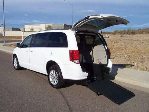 2019 Dodge Grand Caravan SXT Wheelchair Handicap Mobility Van SXT 4dr for sale in Phoenix, AZ