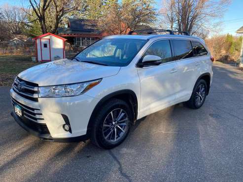 2017 Toyota Highlander XLE - cars & trucks - by owner - vehicle... for sale in Excelsior, MN