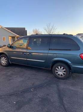 2005 Chrysler Town & Country - cars & trucks - by owner - vehicle... for sale in Collegeville, MN