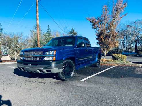 Chevy Silverado Z71 4x4 V8 - cars & trucks - by owner - vehicle... for sale in Portland, OR