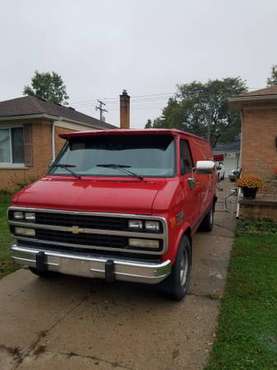 95 Chevy g20 6.5 - cars & trucks - by owner - vehicle automotive sale for sale in New Baltimore, MI