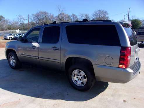 2008 CHEVROLET SUBURBAN - cars & trucks - by dealer - vehicle... for sale in PALESTINE, TX