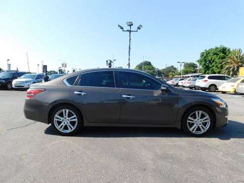 2013 NISSAN ALTIMA SV (SUNROOF,NAVIGATION, ALLOY WHEELS, REMOTE START for sale in Louisville, KY