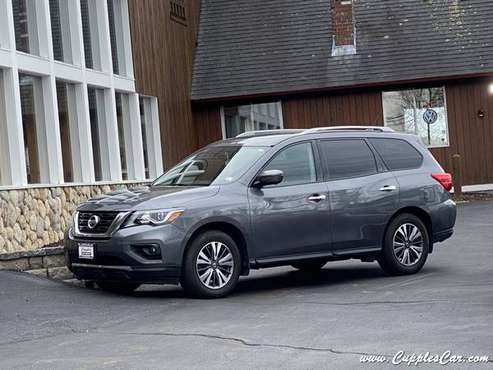 2017 Nissan Pathfinder SL Premium AWD SUV Gray 45K Miles - cars & for sale in Belmont, VT
