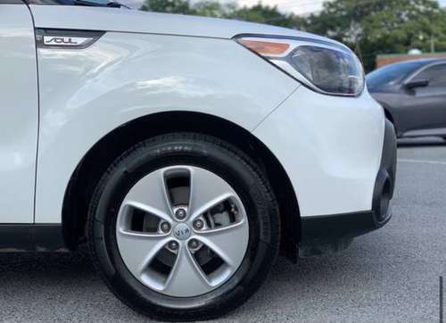 2015 KIA SOUL AWD 4 CYL 50K RUN LIKE NEW VERY CLEAN ONLY - cars &... for sale in Silver Spring, District Of Columbia