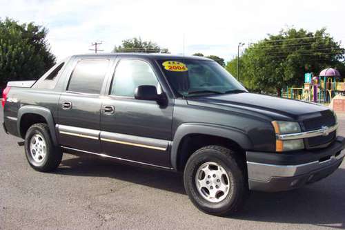 2004 cheyy avalanche 4x4 - cars & trucks - by dealer - vehicle... for sale in Las Cruces, NM