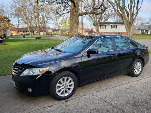 2011 Toyota Camry XLE - cars & trucks - by owner - vehicle... for sale in Kettering, OH