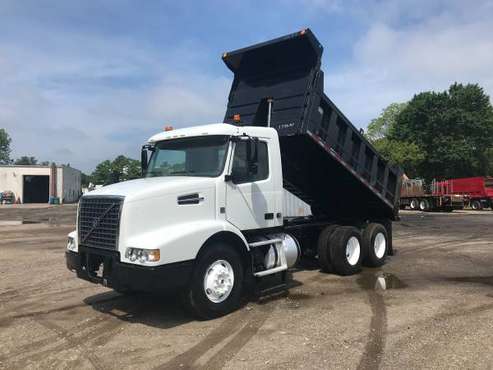 2010 Volvo VHD Tandem 15ft NEW Dump #287886 - cars & trucks - by... for sale in Ronkonkoma, NY