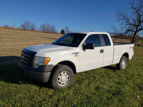 Clean 2011 4x4 F 150 for sale - cars & trucks - by owner - vehicle... for sale in Saint Joseph, MO