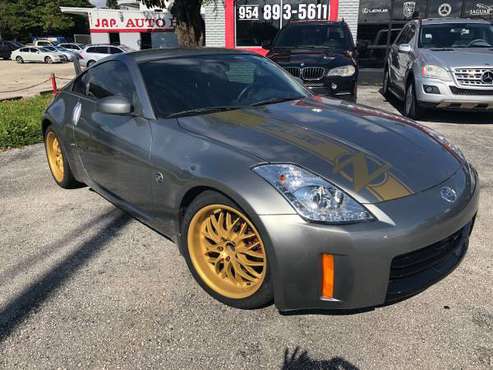***RARE FIND***2006 NISSAN 350z MANUAL COUPE*** - cars & trucks - by... for sale in Hollywood, FL