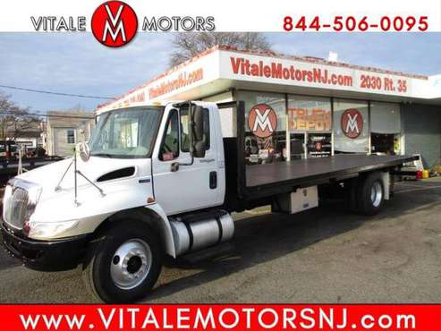 2012 International 4300 24 FOOT FLAT BED ** NON-CDL, NO AIR BRAKES... for sale in south amboy, NJ