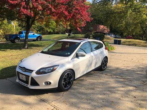 2012 Ford Focus Titanium - cars & trucks - by owner - vehicle... for sale in Kansas City, MO
