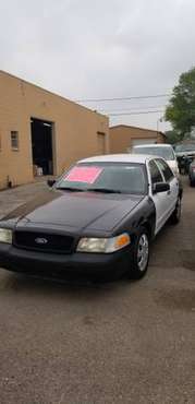 Car for sale 2008 ford crown Victoria for sale in McAllen, TX
