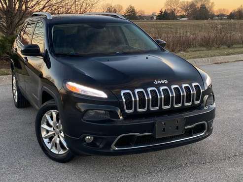 2015 Jeep Cherokee Limited 4X4 ***95K MILES ONLY*** - cars & trucks... for sale in Omaha, NE
