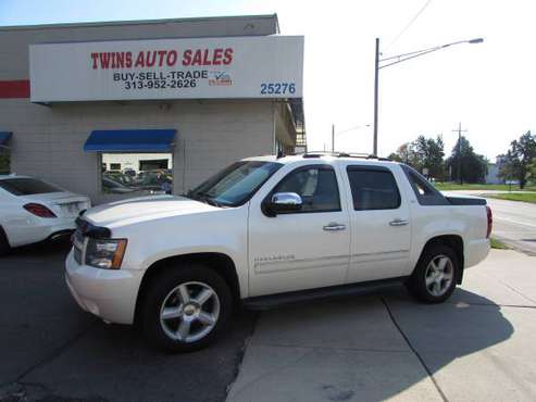 2010 CHEVROLET AVALANCHE LTZ**SUPER CLEAN**MUST SEE**FINANCING AVAILAB for sale in redford, MI