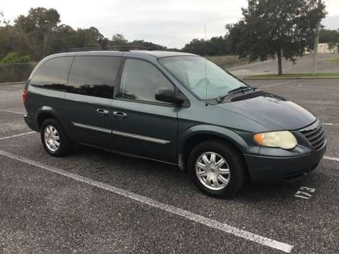 2006 Chrysler town and country touring - cars & trucks - by owner -... for sale in Leesburg, FL