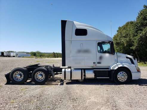 2016 Volvo VNL64T670 T/A Sleeper RTR# 0093610-01 - cars & trucks -... for sale in Bulverde, TX