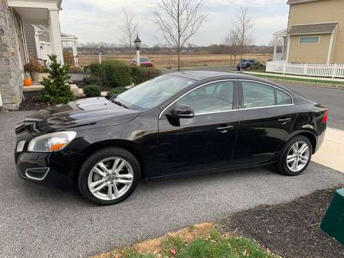 2013 Volvo S60 T5 Platinum AWD-Black Loaded - cars & trucks - by... for sale in Mechanicsburg, PA