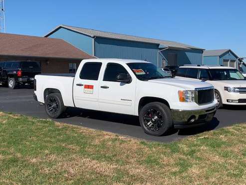 2010 GMC SIERRA 1500 SLE - cars & trucks - by owner - vehicle... for sale in Fairland, OH