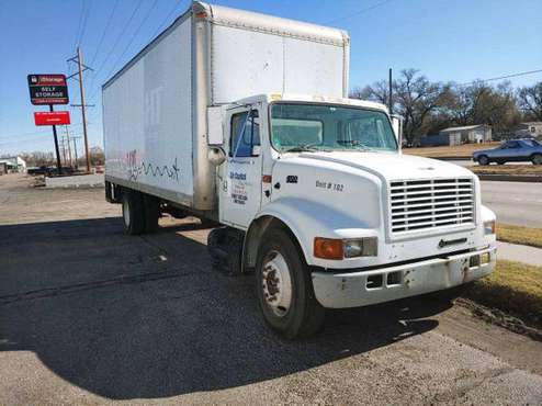 1999 International 4700 Box Truck - cars & trucks - by owner -... for sale in Wichita, KS