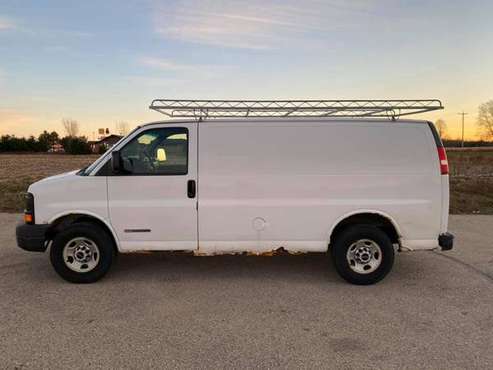 2005 GMC Savana 2500 ton - cars & trucks - by owner - vehicle... for sale in Green Bay, WI