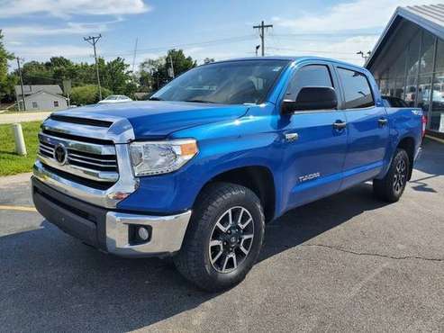 2017 Toyota Tundra SR5 CrewMax 4x4 1 owner 180 on hand for sale in Lees Summit, MO