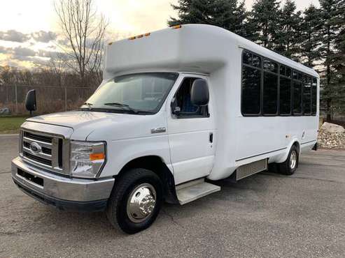 Ford E-450 Church Shuttle Bus, 18, 4 Wheelchairs, Gas Engine - cars... for sale in South Lyon, MI