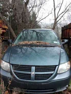 Dodge Grand Caravan 2006 - cars & trucks - by owner - vehicle... for sale in Chenango Forks, NY