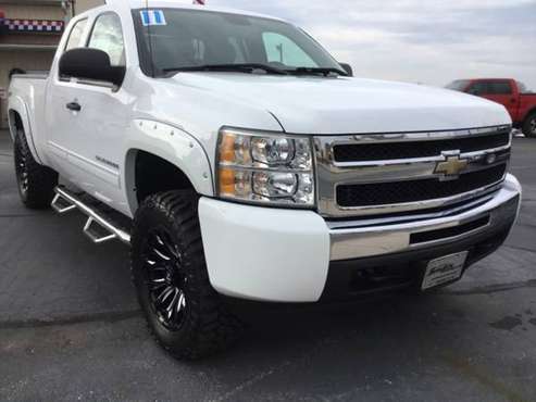 2011 Chevrolet Silverado 1500 4WD Ext Cab 143.5" LT - cars & trucks... for sale in Hanover, PA