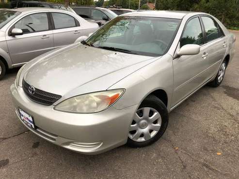 2004 TOYOTA CAMRY - cars & trucks - by dealer - vehicle automotive... for sale in milwaukee, WI