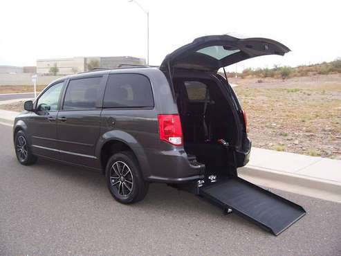 2017 Dodge Grand Caravan GT Wheelchair Handicap Mobility Van Best Buy for sale in Phoenix, AZ