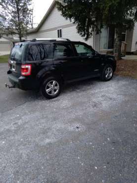 2010 FORD ESCAPE - cars & trucks - by owner - vehicle automotive sale for sale in Westland, MI