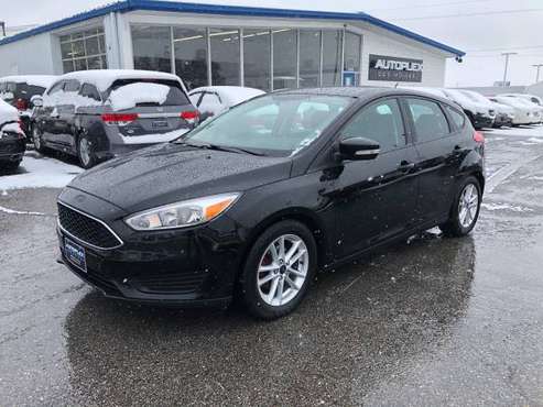 2016 Ford Focus SE Hatch - cars & trucks - by dealer - vehicle... for sale in URBANDALE, IA