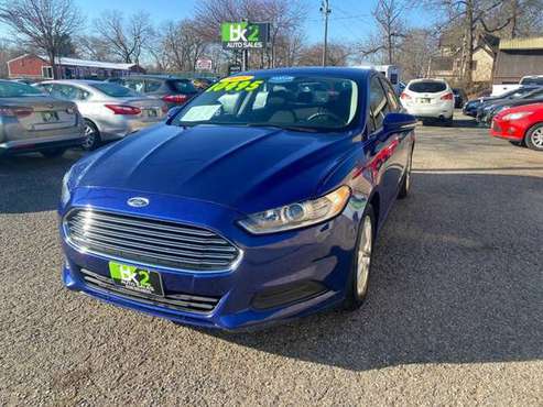 2015 Ford Fusion SE - cars & trucks - by dealer - vehicle automotive... for sale in Beloit, WI
