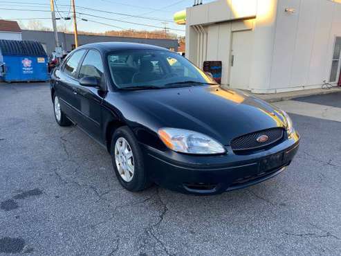 2007 Ford Taurus SE (62K Miles !!) - cars & trucks - by owner -... for sale in Carnegie, PA
