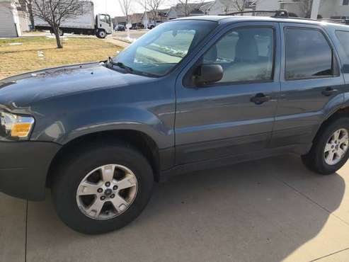 2005 Ford Escape XLT 4x4 for sale in Rochester, MN