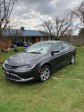 2015 Chrysler 200 Limited - cars & trucks - by owner - vehicle... for sale in Greencastle, PA